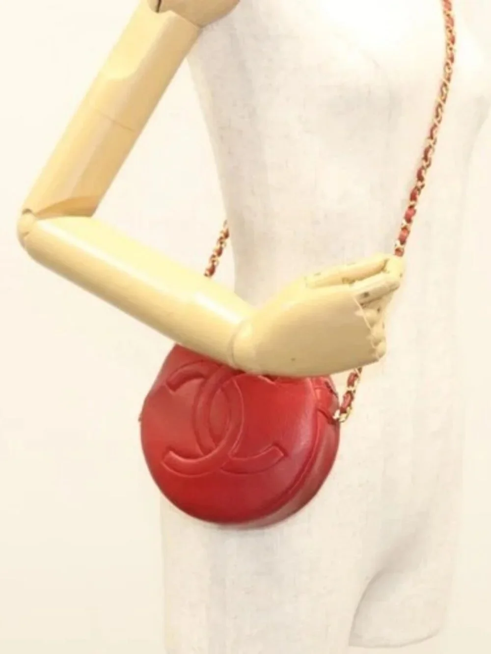 CHANEL Chain Shoulder Bag Lamb Skin Red Gold CC Auth 127505